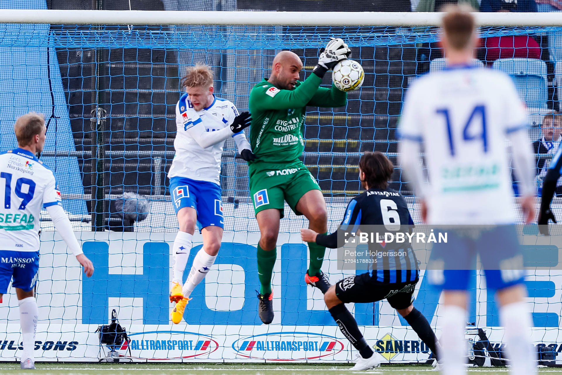 Norrköpings Karl Holmberg med målchans