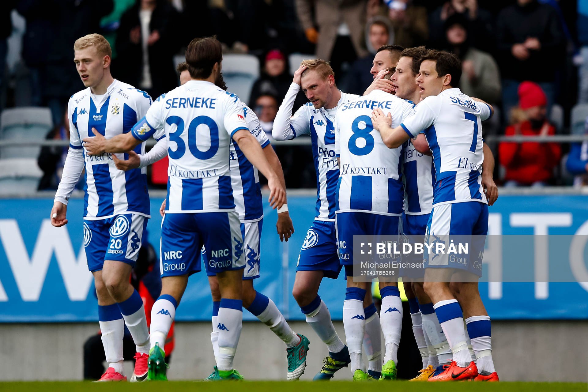 IFK Göteborgs spelare jublar