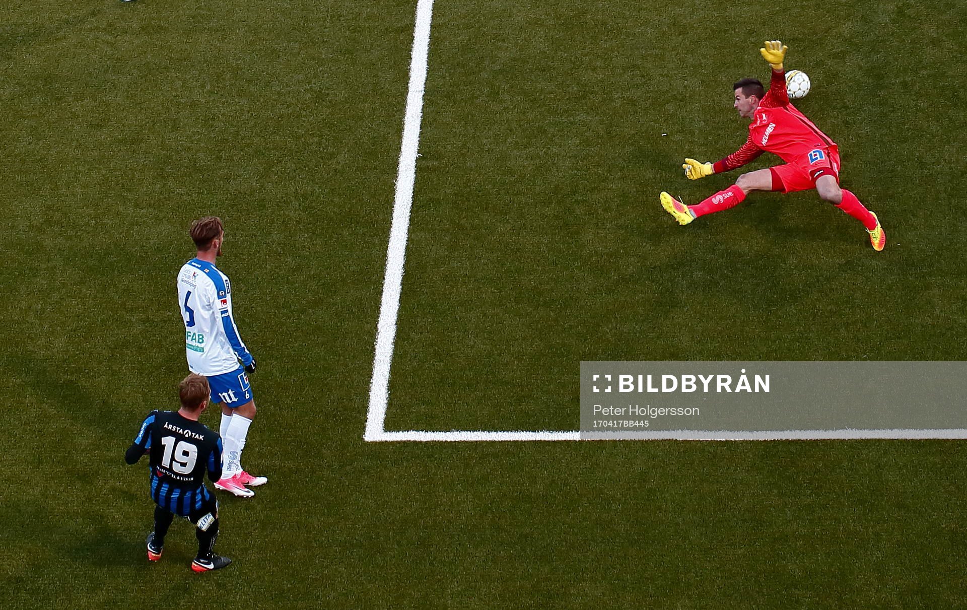 Mål 0-2 av Sirius Christer Gustafsson