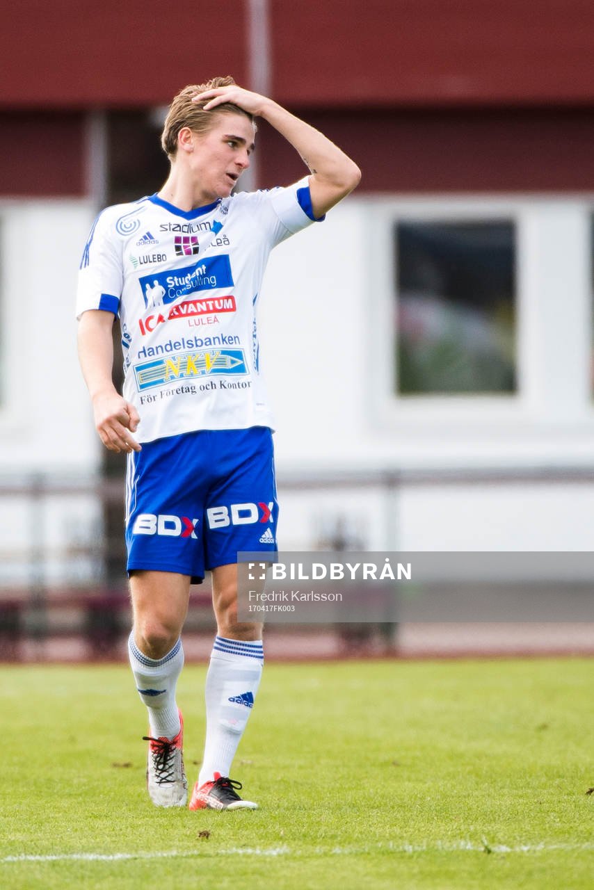 Luleås Sebastian Sandlund deppar