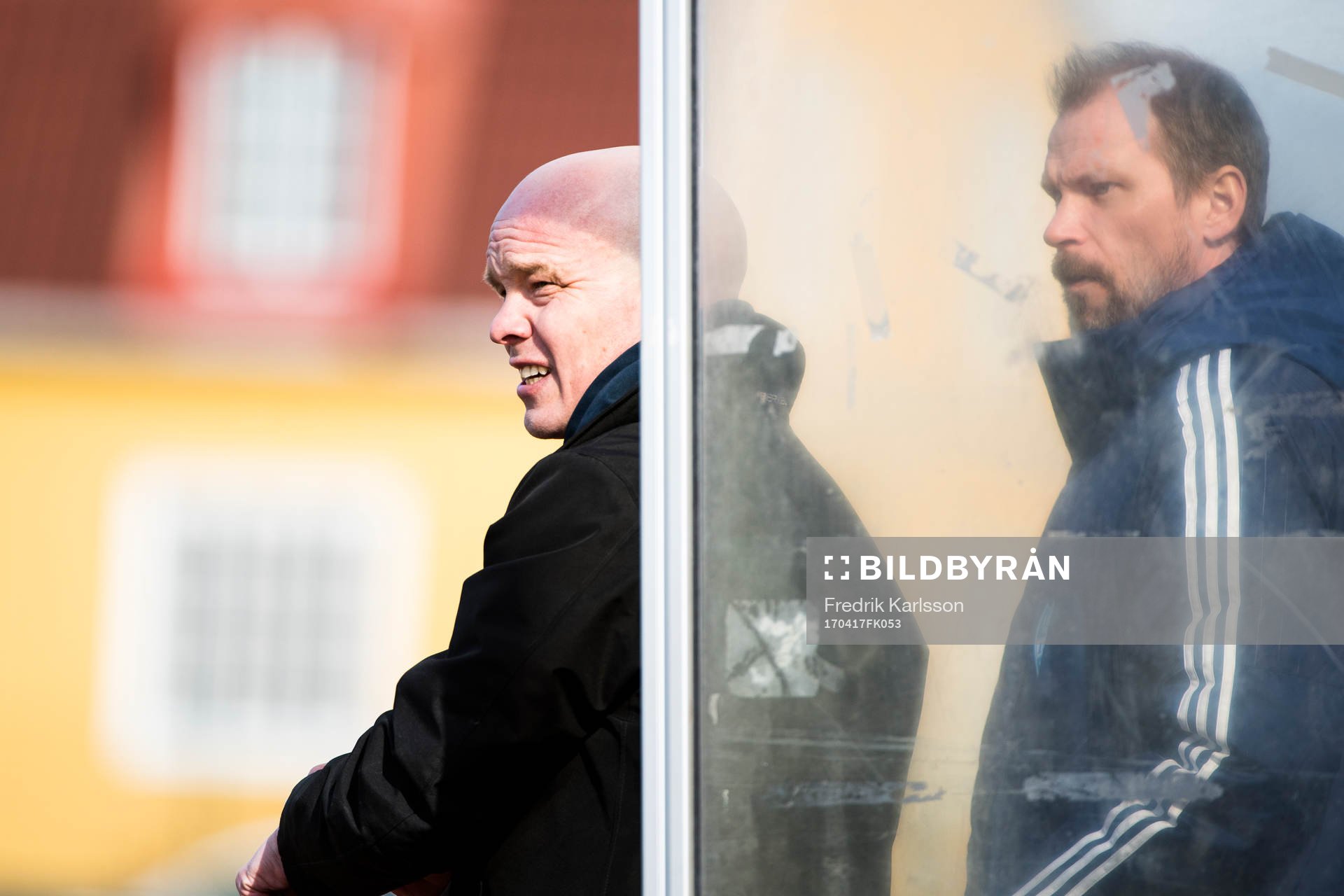 Luleås tränare Fredrik Waara och assisterande tränare