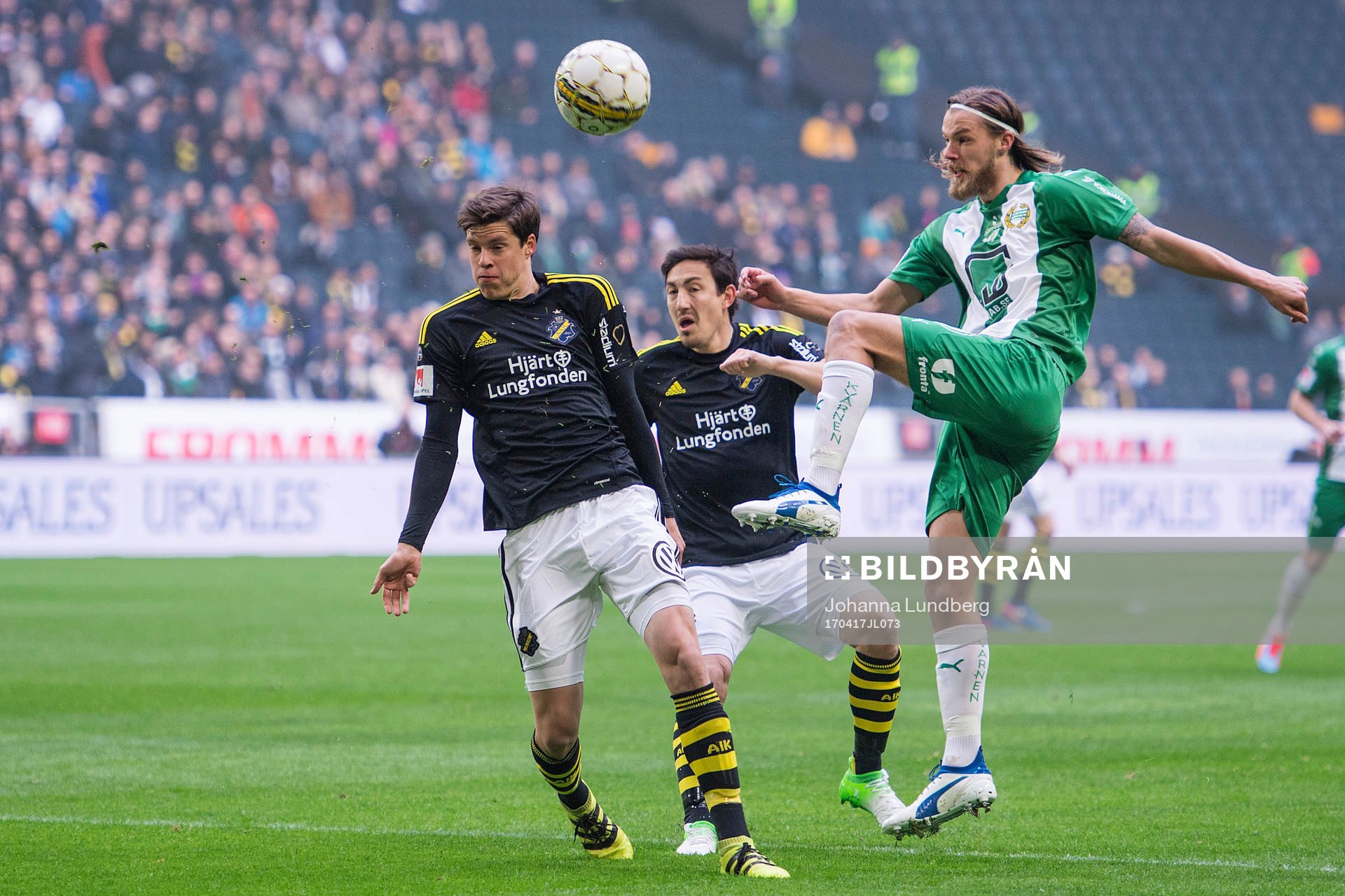 s Sauli Väisänen och Stefan Ishizaki mot Hammarbys Björn