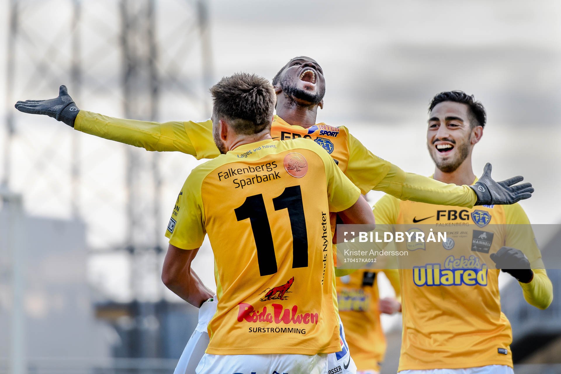 Falkenbergs Richard Donkor jublar