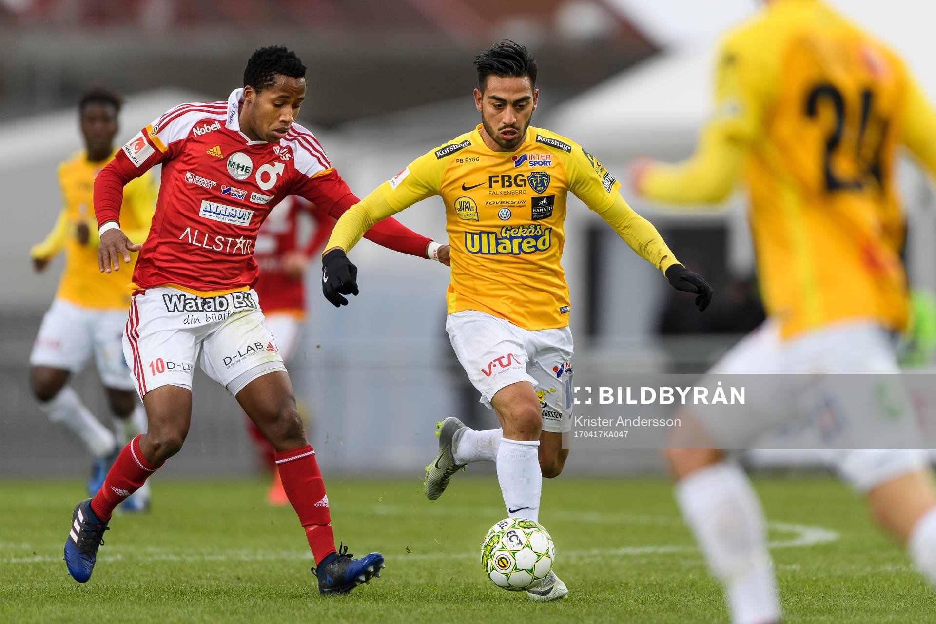 Degerfors Mihlali Mayambela och Falkenbergs Amin Nazari