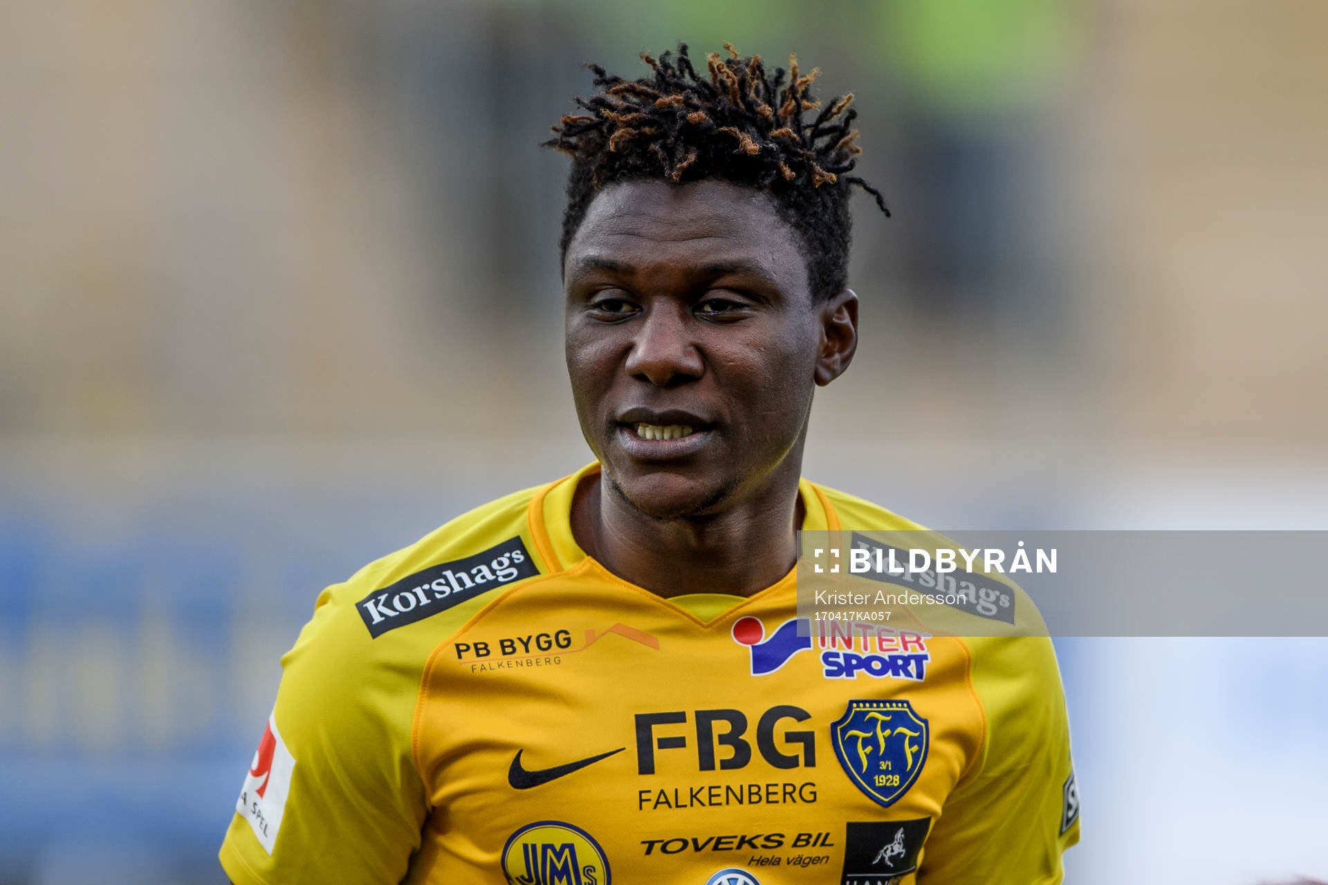 Falkenbergs Dominic Chatto före fotbollsmatchen i