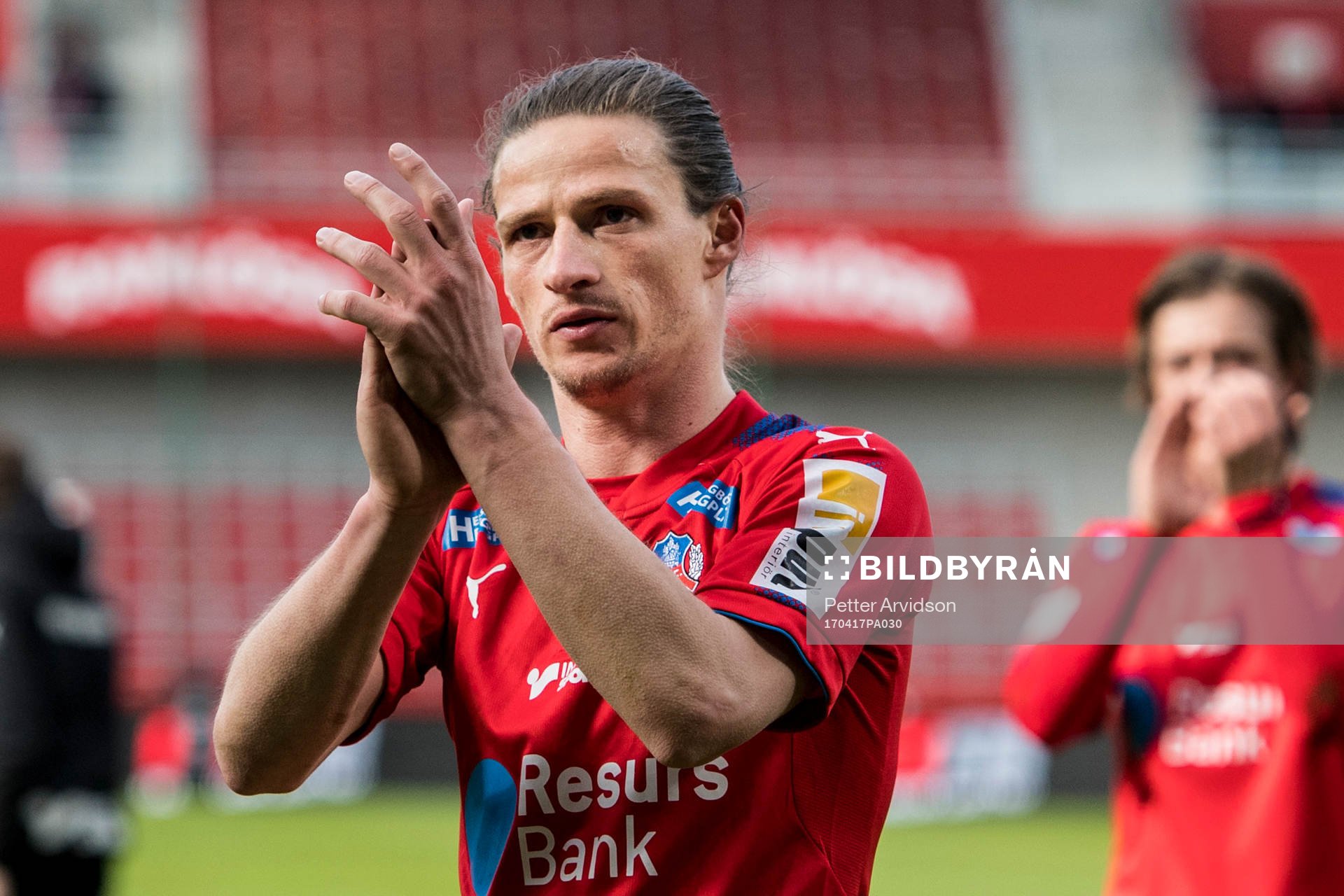 Helsingborgs Jesper Lange tackar publiken