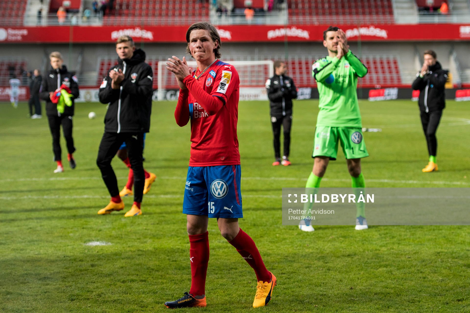 Helsingborgs Max Svensson tackar publiken