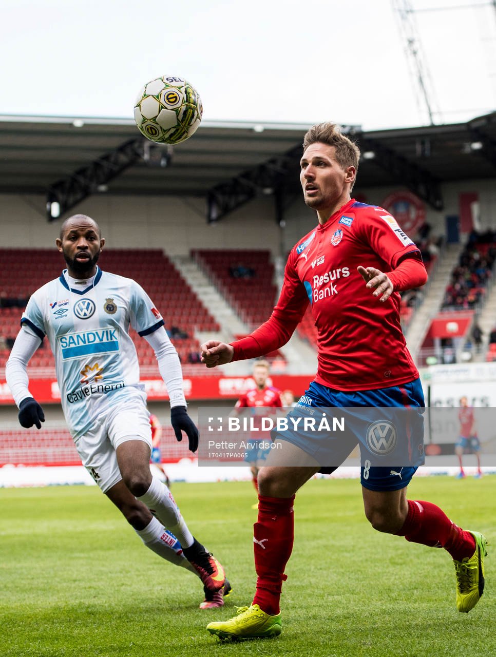 Helsingborgs Martin Christensen och Gefles René Makondele