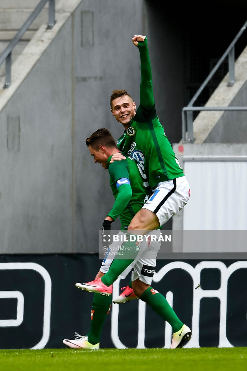 Jönköpings Tommy Thelin och Arni Vilhjalmsson  jublar