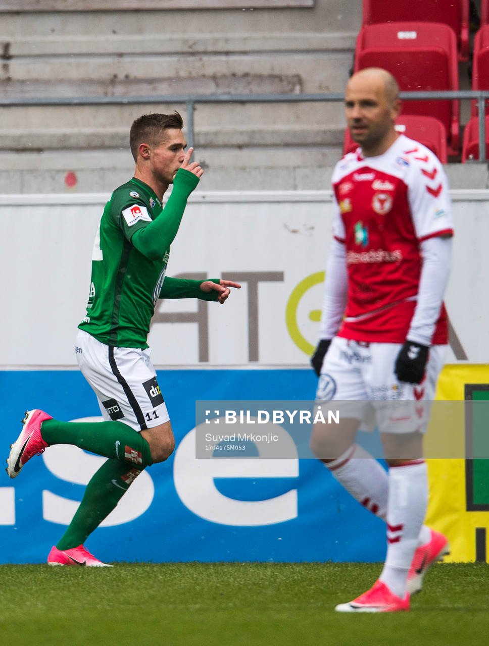 Jönköpings Arni Vilhjalmsson jublar