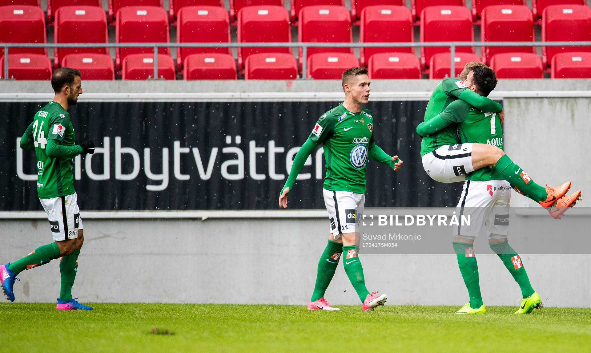 Jönköpings Robert Gojani, Arni Vilhjalmsson, Stefan