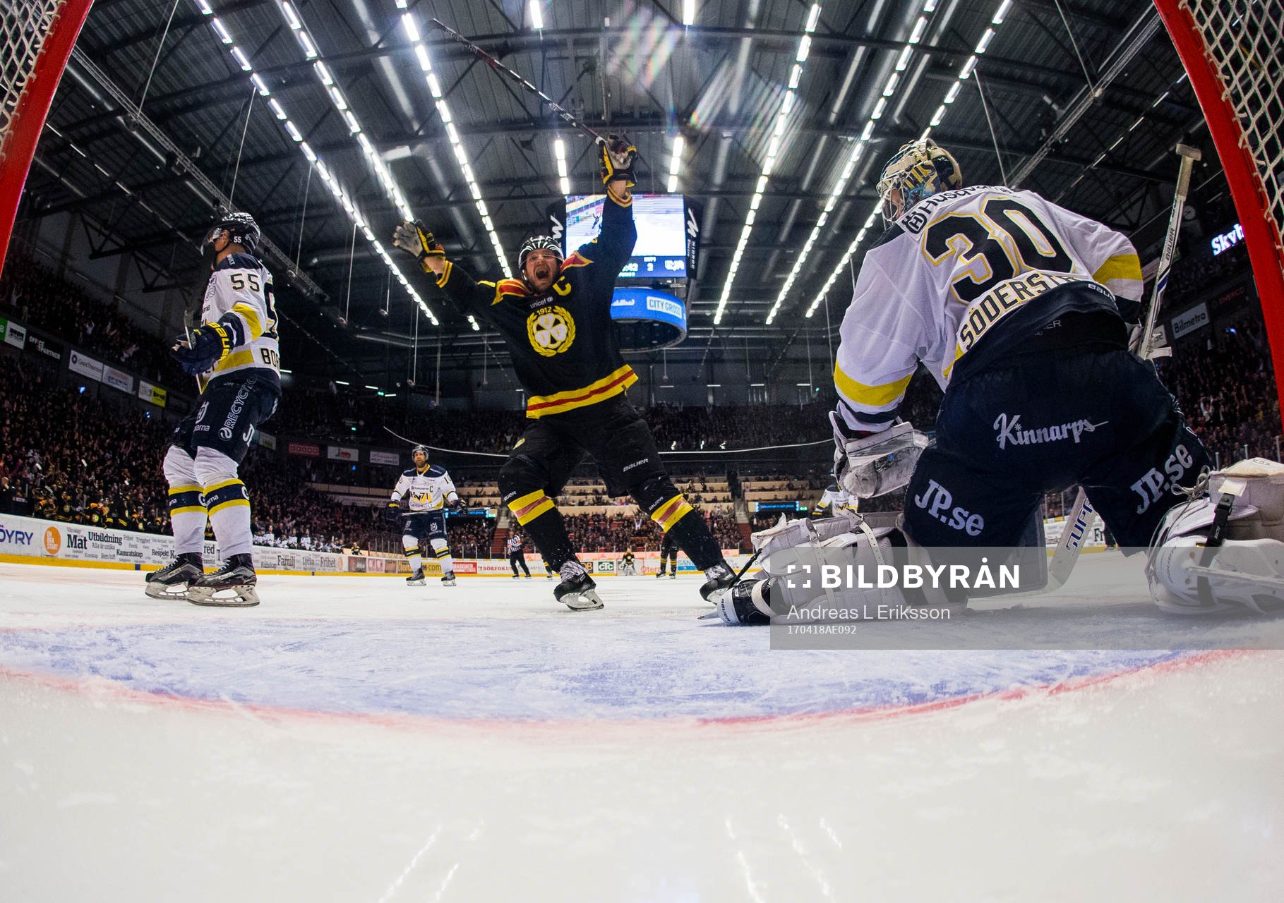 Brynäs Jacob Blomqvist jublar