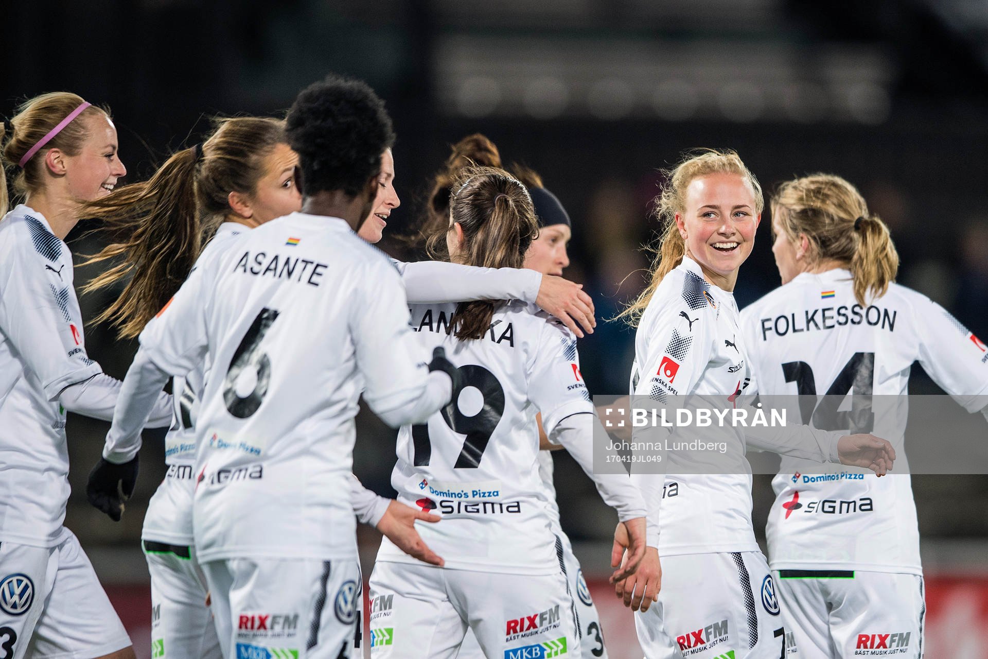 Rosengårds Ebba Wieder jublar efter 1-3 under fotbollsmatchen i Damallsvenskan mellan Djurgården och Rosengård den 19 april 2017 i Stockholm.