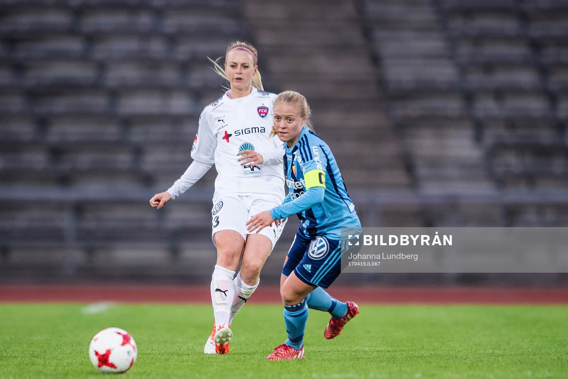 Rosengårds Amanda Ilestedt och Djurgårdens Mia Jalkerud