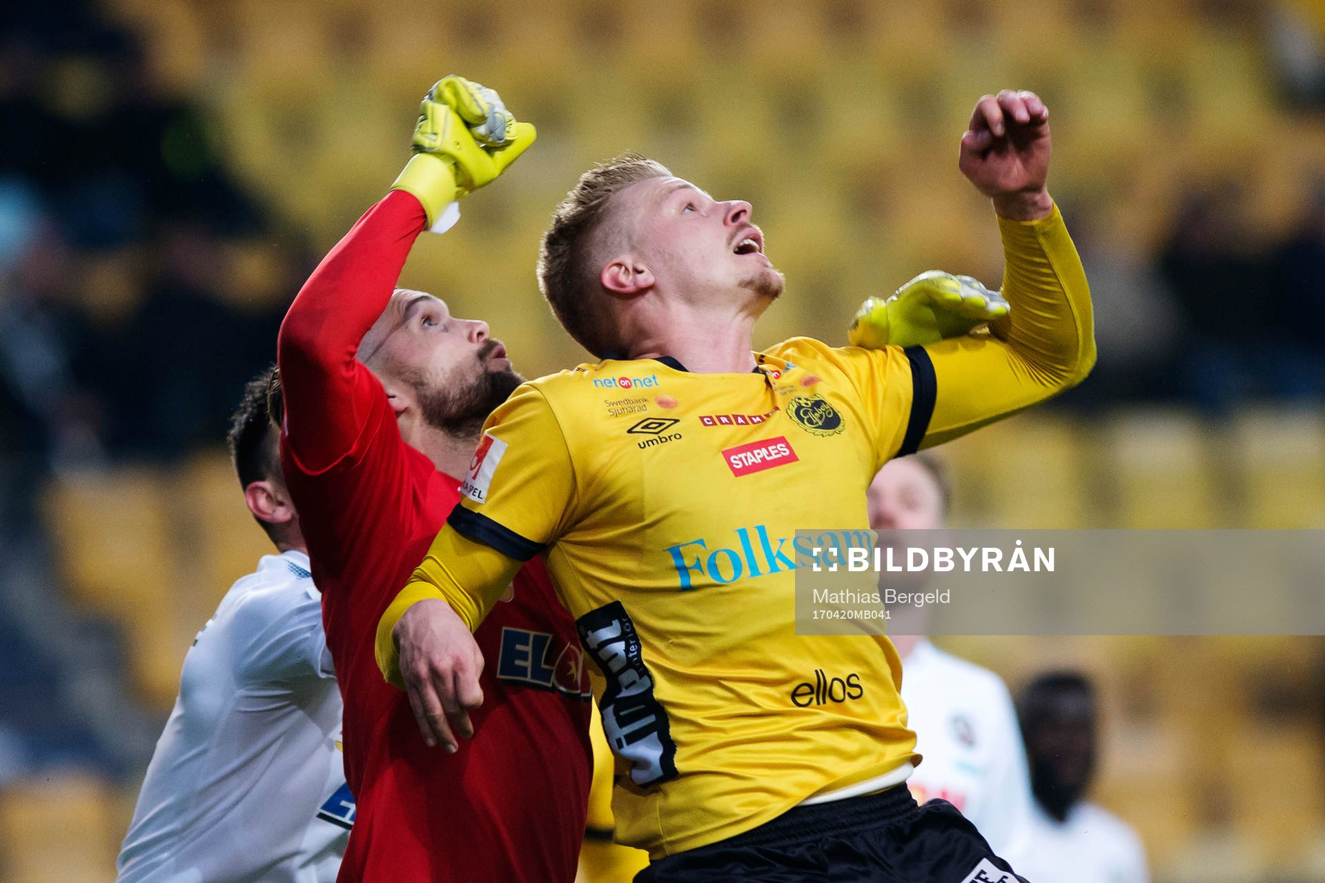 Örebros målvakt Oscar Jansson och Elfsborgs Per Frick