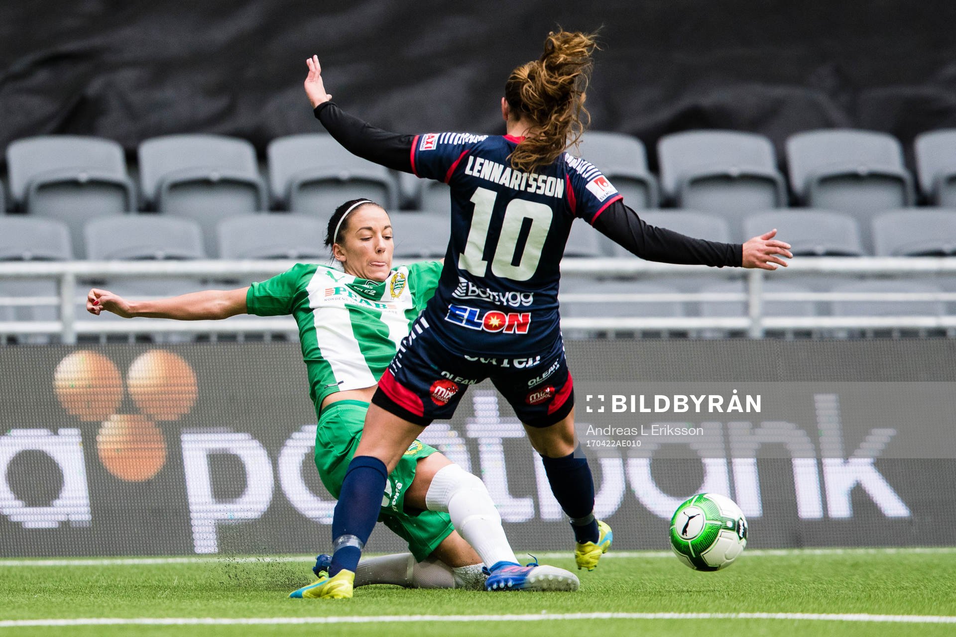 Hammarbys Anna Oskarsson och Linköpings Emma Lennartsson