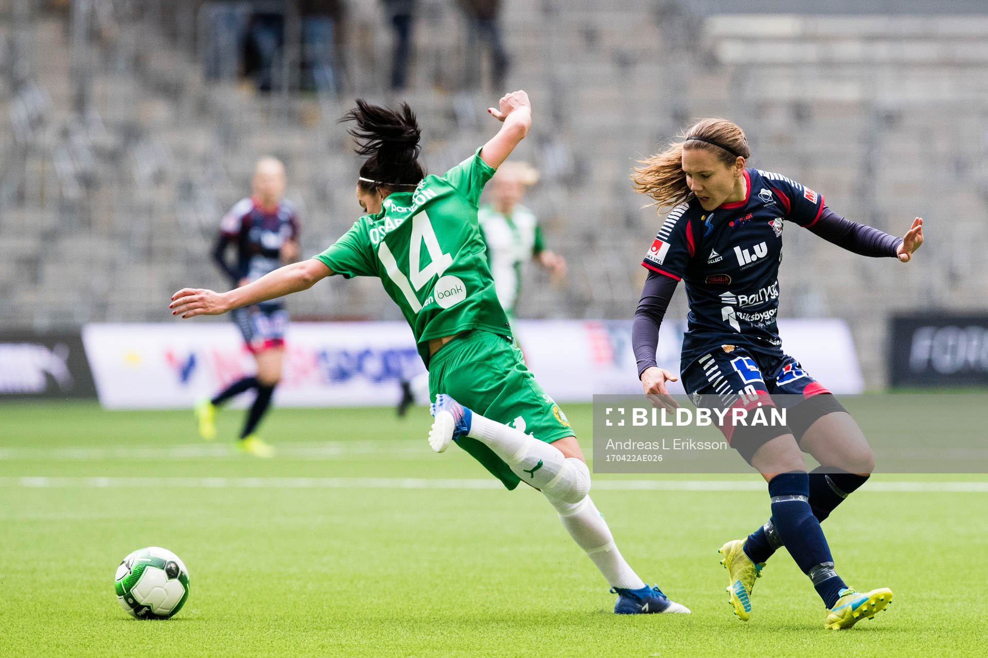 Hammarbys Anna Oskarsson och Linköpings Emma Lennartsson
