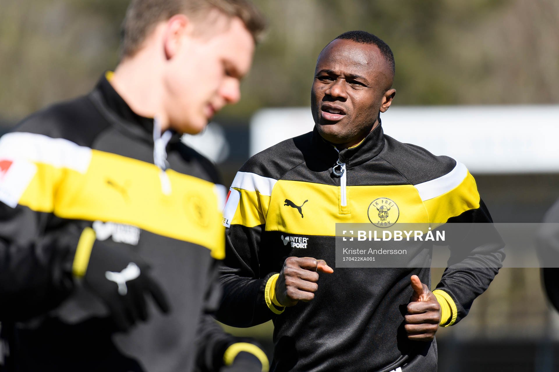 Frejs Nsima Peter före fotbollsmatchen i Superettan mellan