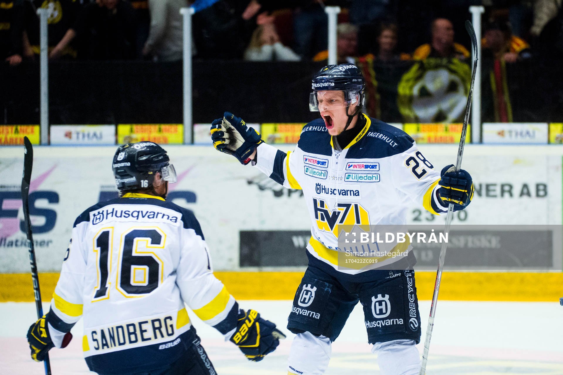 s Anton Bengtsson jublar