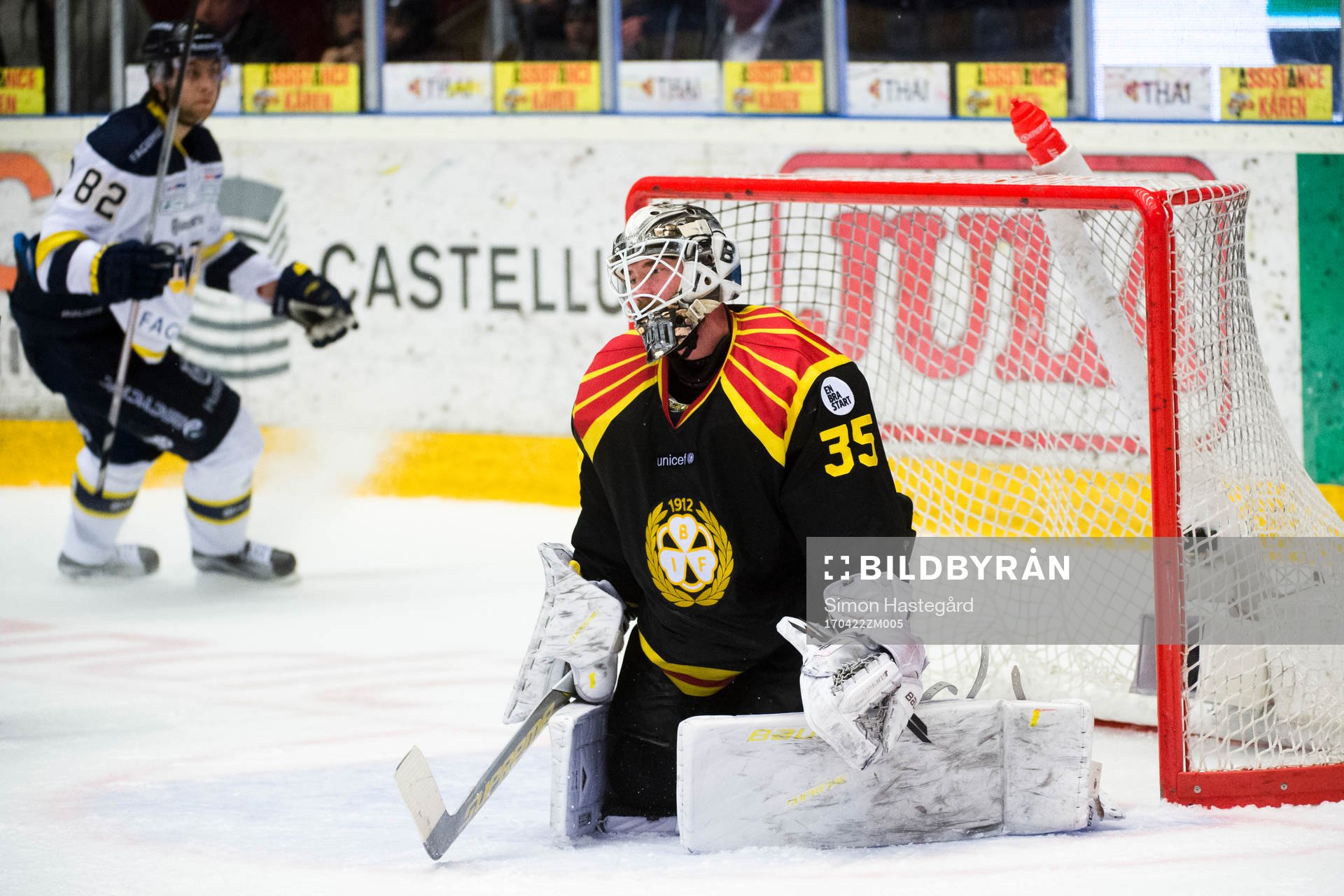 Brynäs målvakt David Rautio deppar