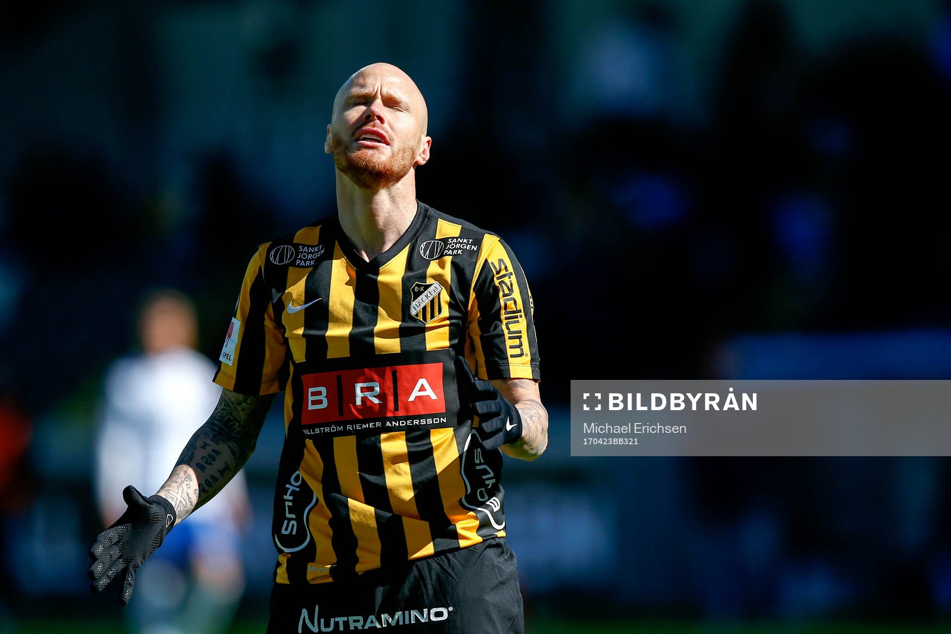 Häckens Alexander Farnerud deppar