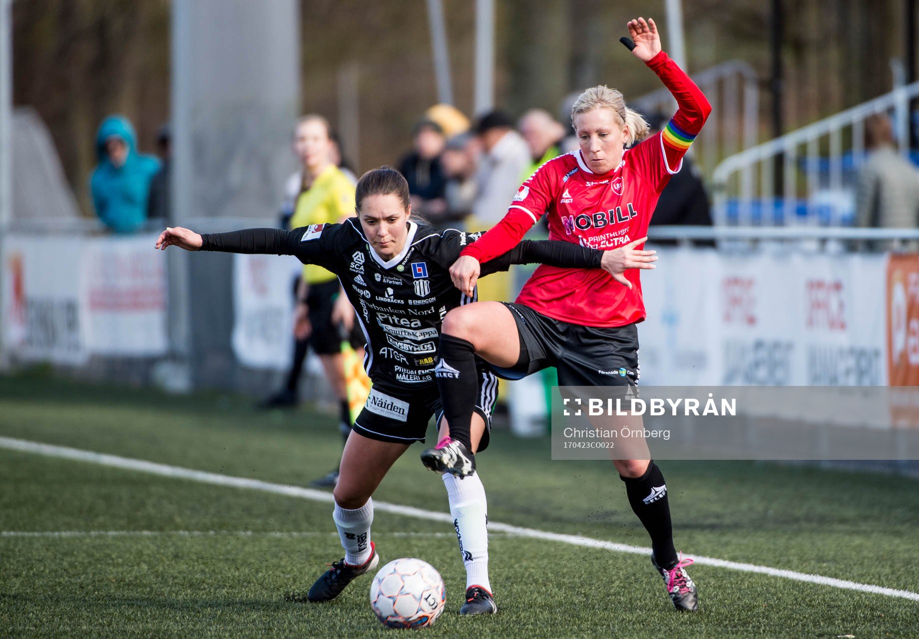 Piteås Felicia Karlsson mot LB07s Mia Persson