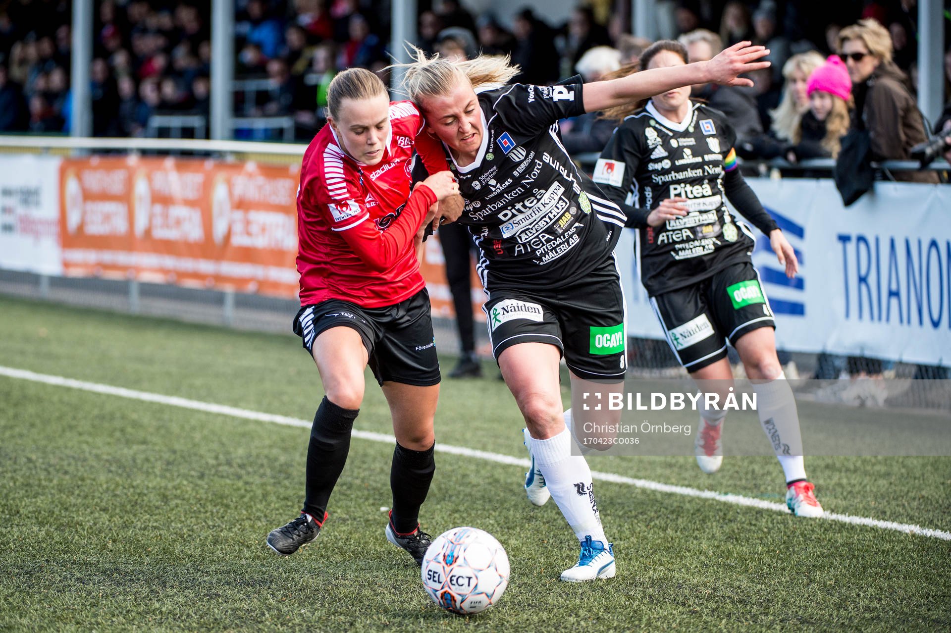 LB07s Elin Björklund mot Piteås Julia Karlenäs