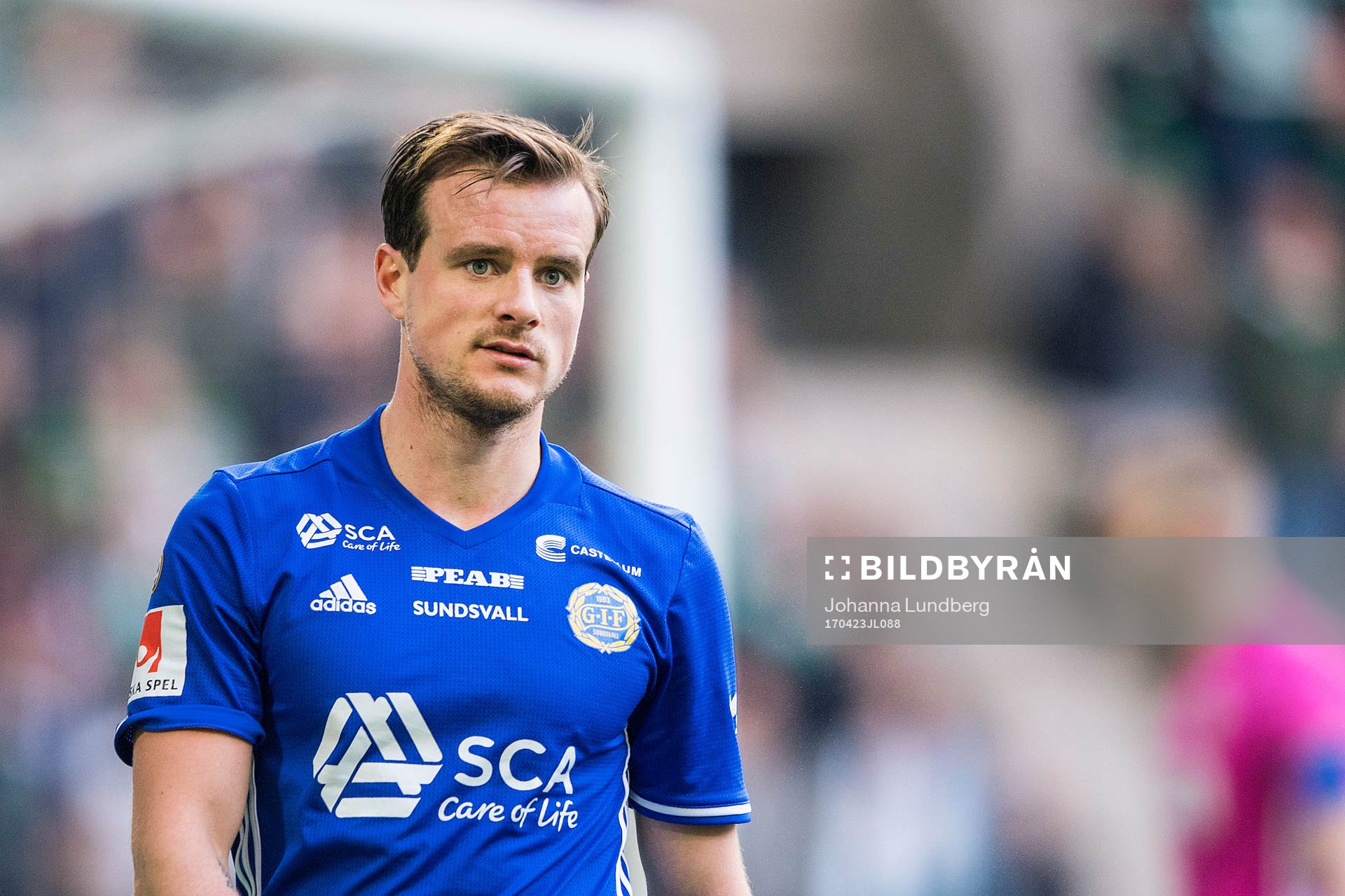 Sundsvalls Eric Larsson under fotbollsmatchen i Allsvenskan mellan Hammarby och Sundsvall den 23 april 2017 i Stockholm.