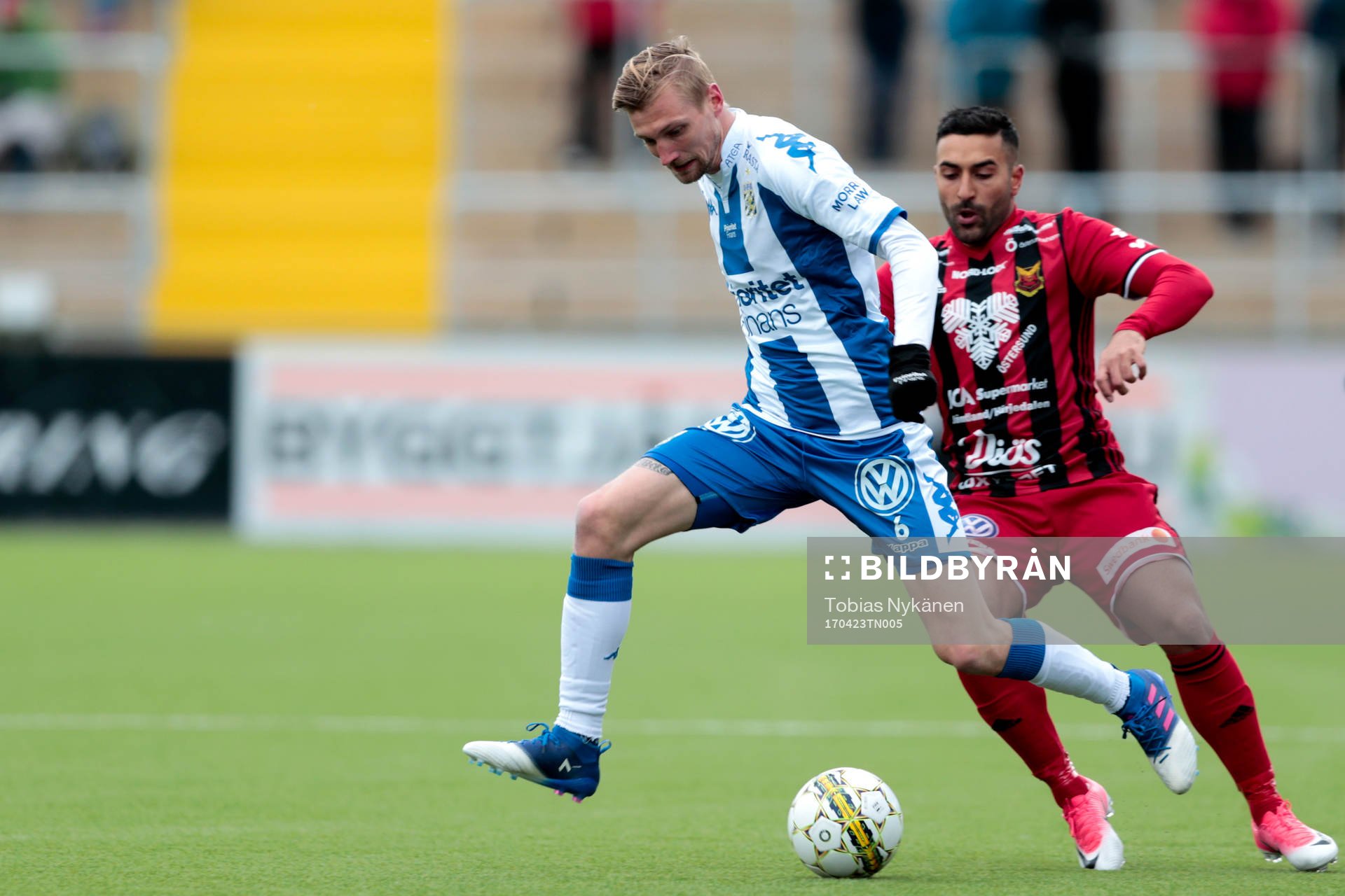 IFK Göteborgs Sebastian Eriksson och Östersunds Saman