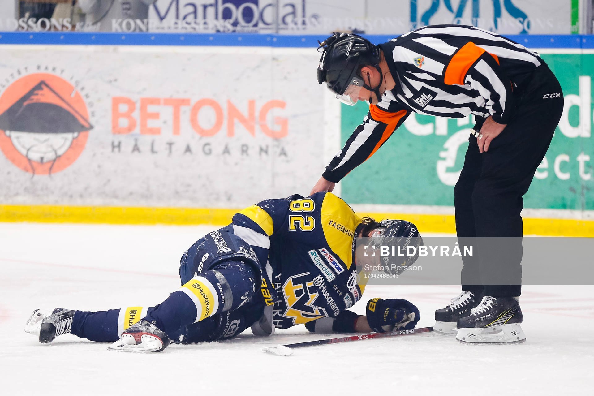 s Kevin Stenlund har ont