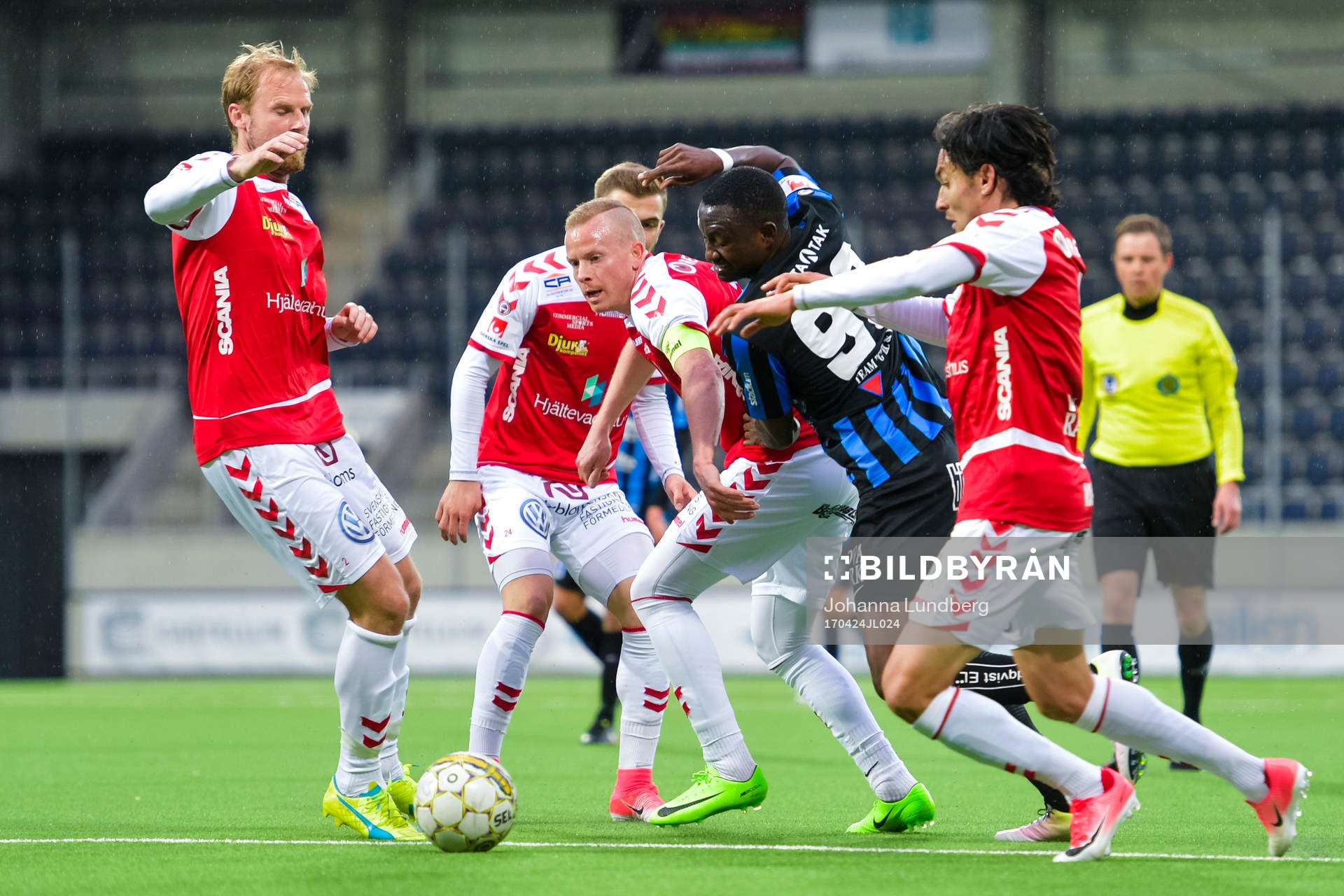 Sirius Moses Ogbu i kamp mot Kalmars Tobias Eriksson och