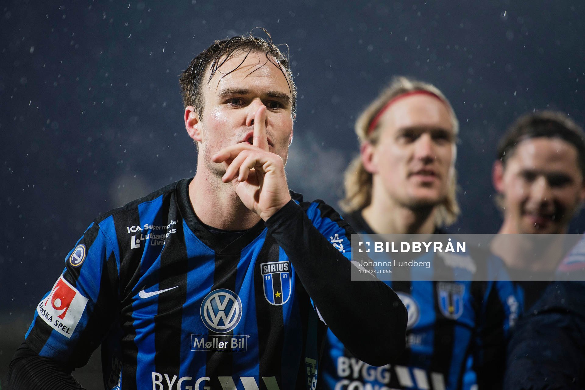 Sirius Niklas Busch Thor jublar