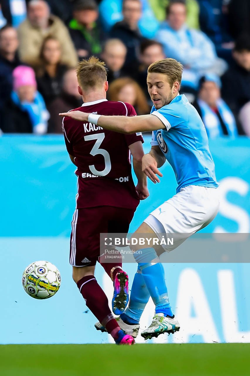 Malmö FFs Anton Tinnerholm och Djurgårdens Elliot Käck