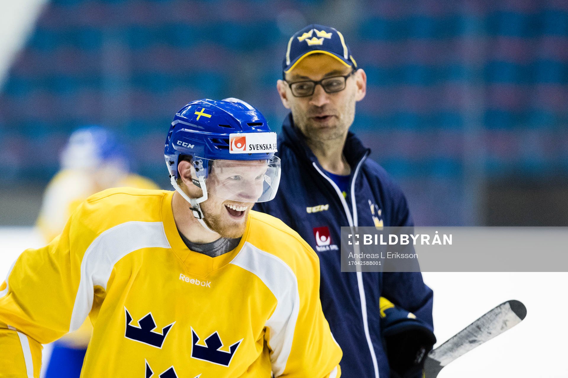 Sveriges Gabriel Landeskog och assisterande tränare Peter