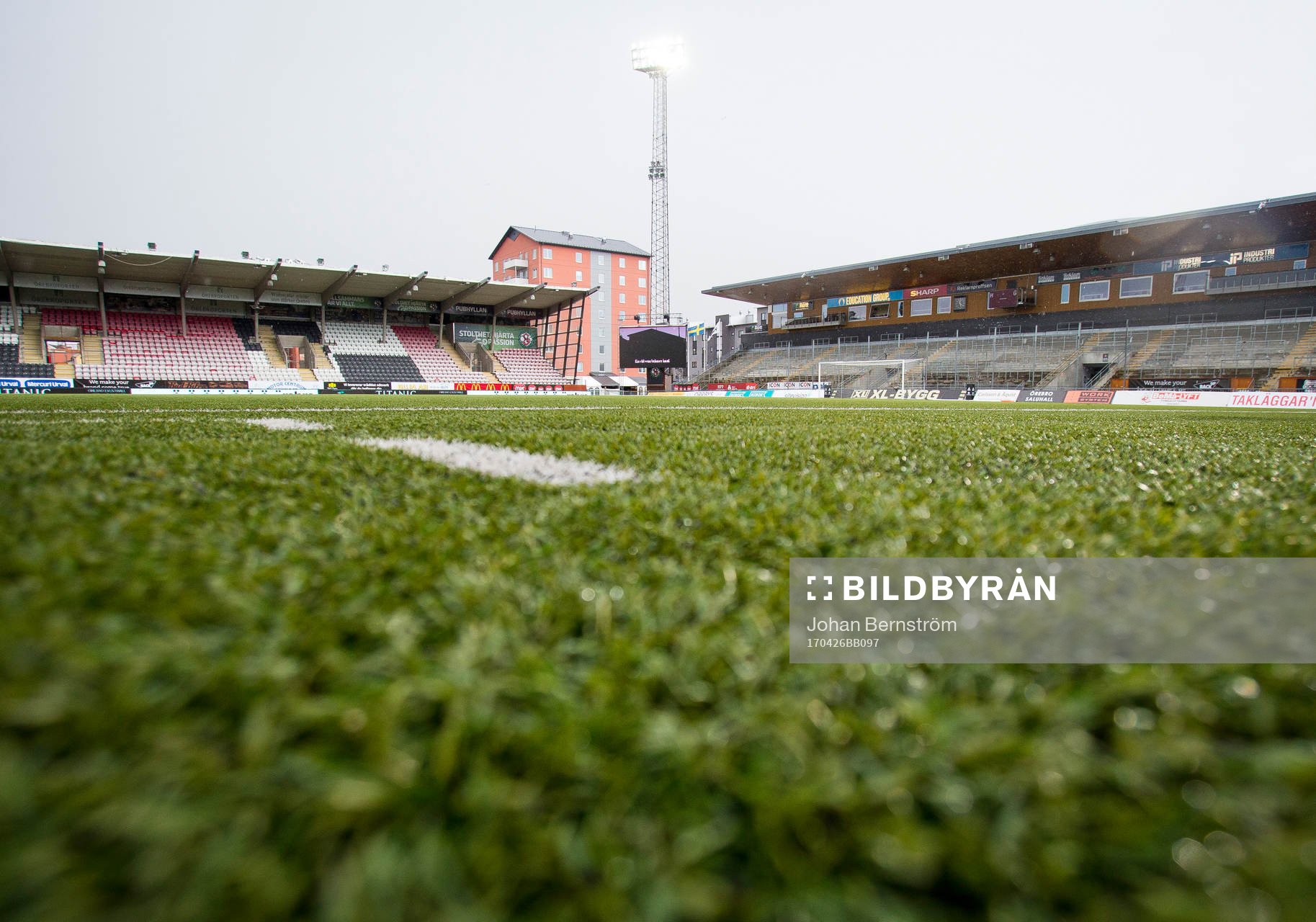Ett regnigt Behrn Arena