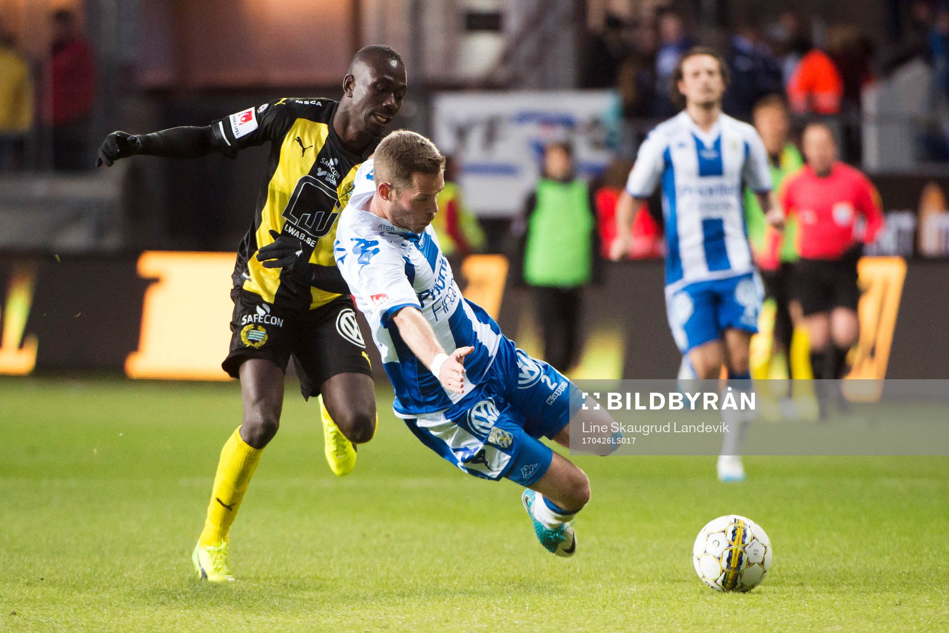 Hammarbys Pa Amat Dibba och IFK Göteborgs Emil Salomonsson