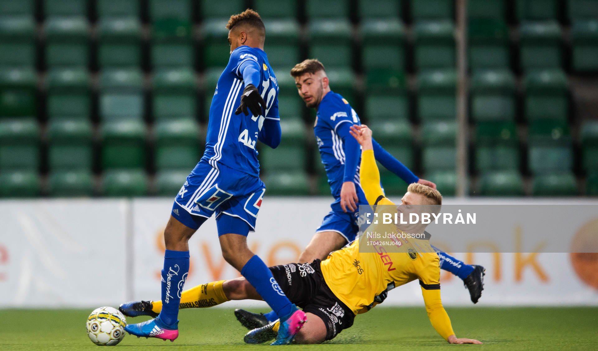 Sundsvalls Noah Sonko Sundberg och Elfsborgs Per Frick