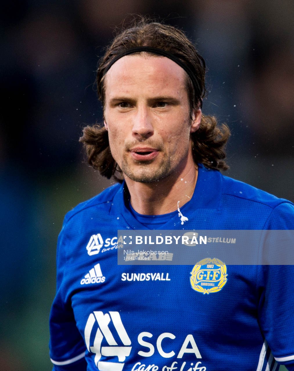 Sundsvalls Linus Hallenius spottar