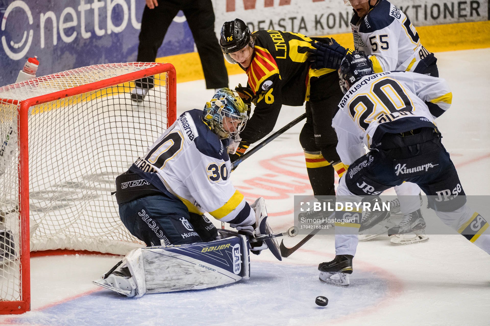 s målvakt Linus Söderström