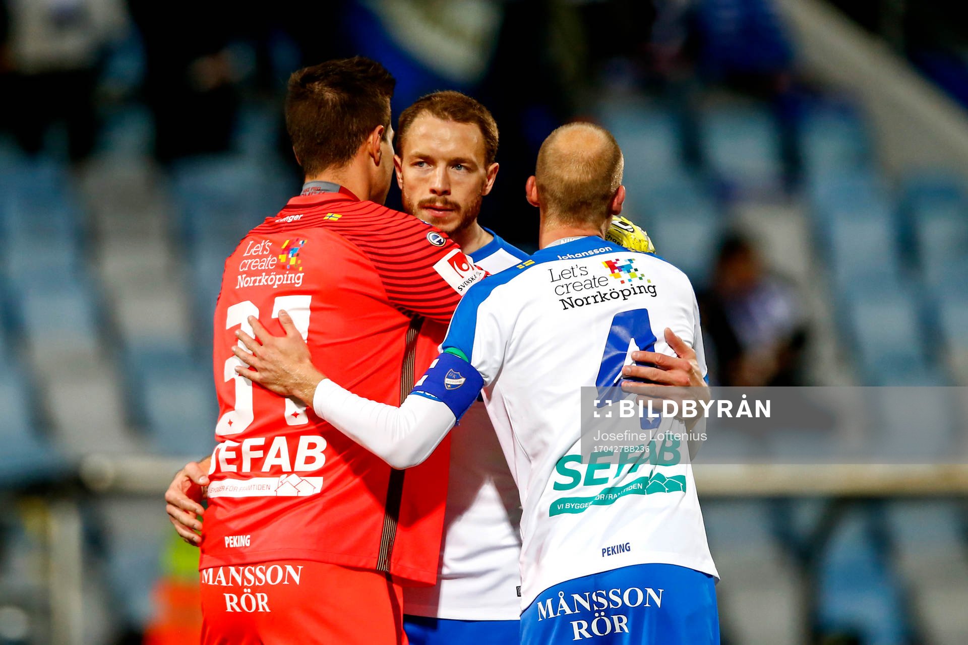 Norrköpings målvakt Michael Langer, Jon Gudni Fjoluson