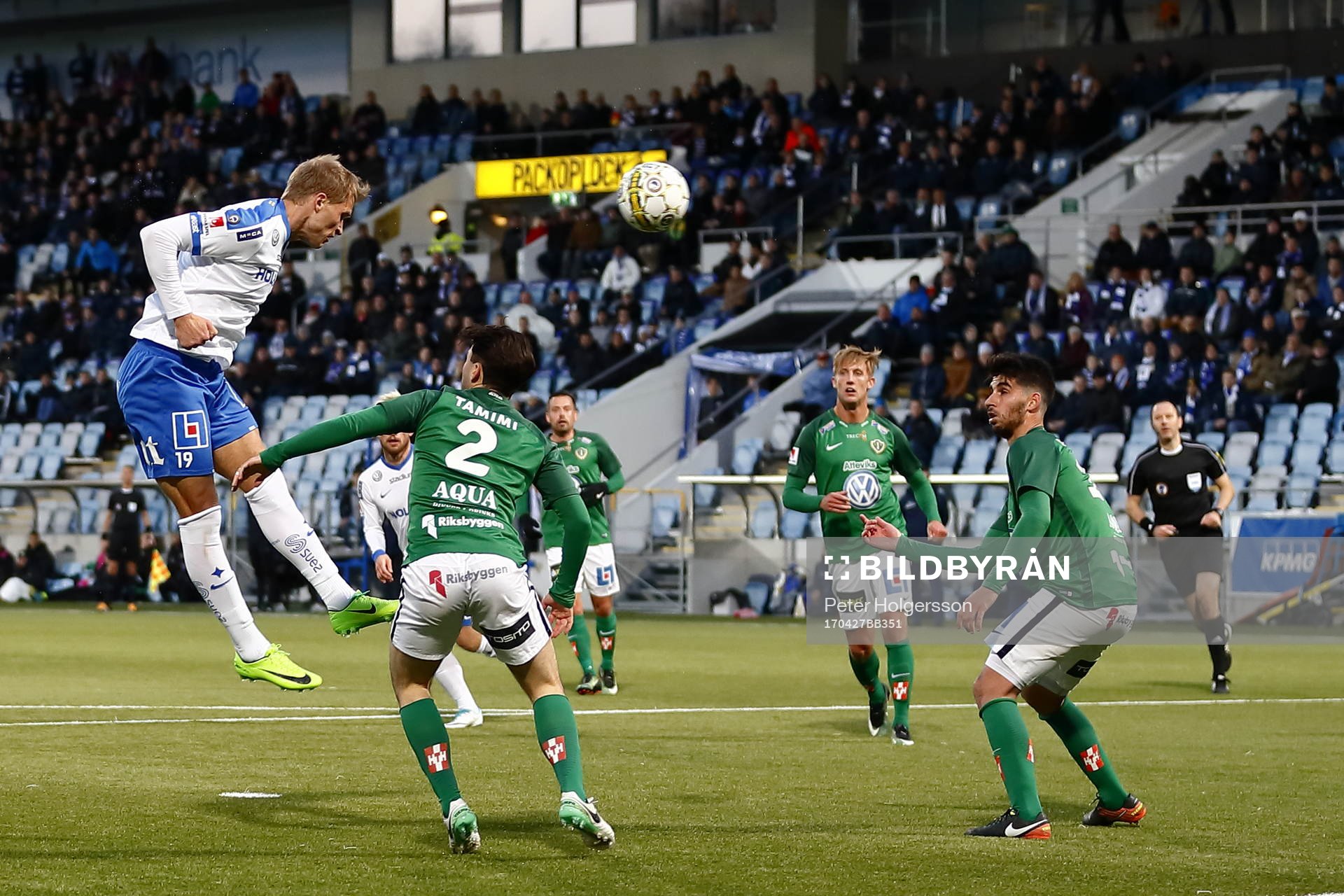 Målchans för Norrköpings Sebastian Andersson under fotbollsmatchen i Allsvenskan mellan Norrköping och Jönköping den 27 april 2017 i Norrköping.