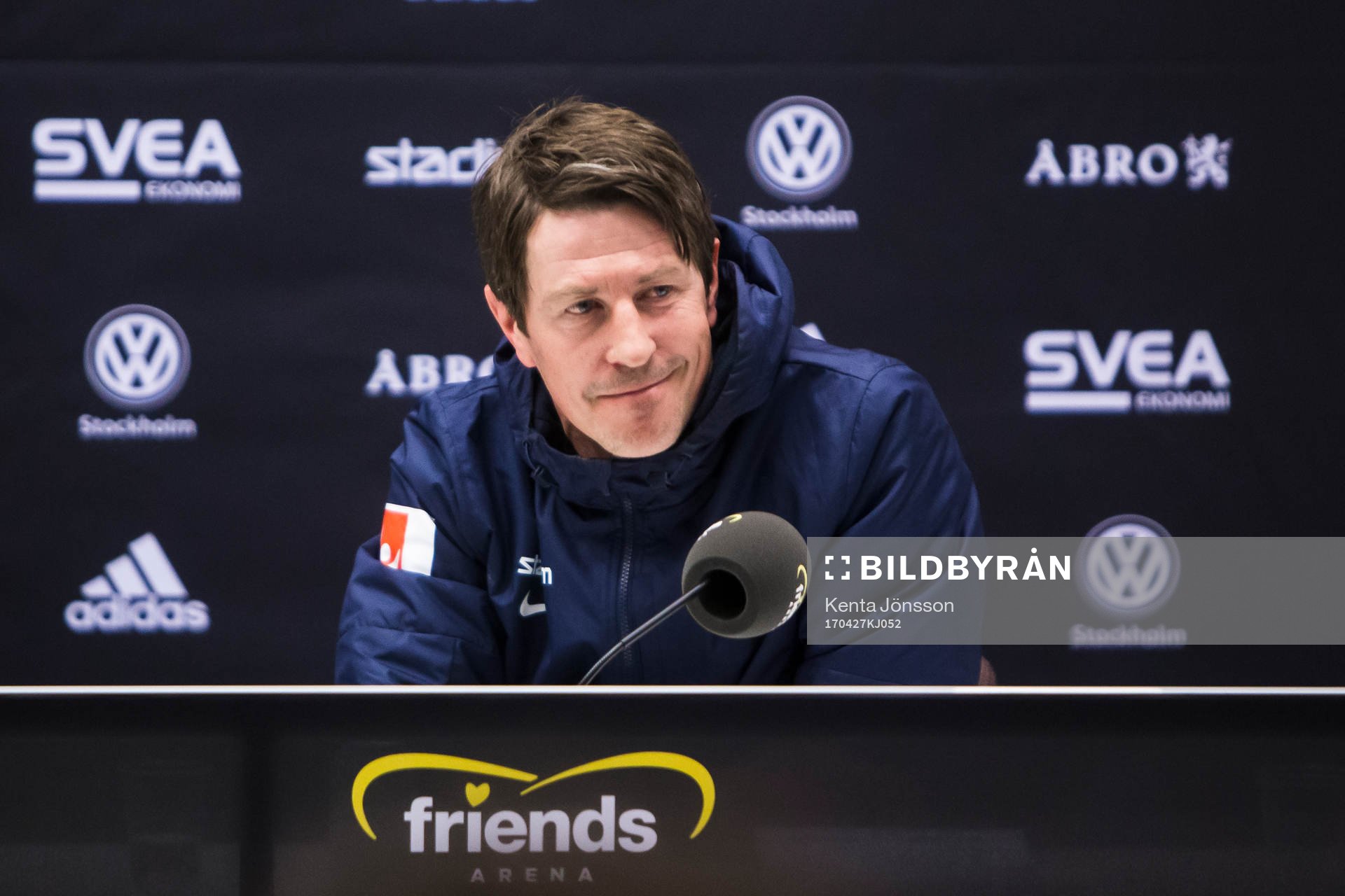 Sirius tränare Thomas Lagerlöf på presskonferensen