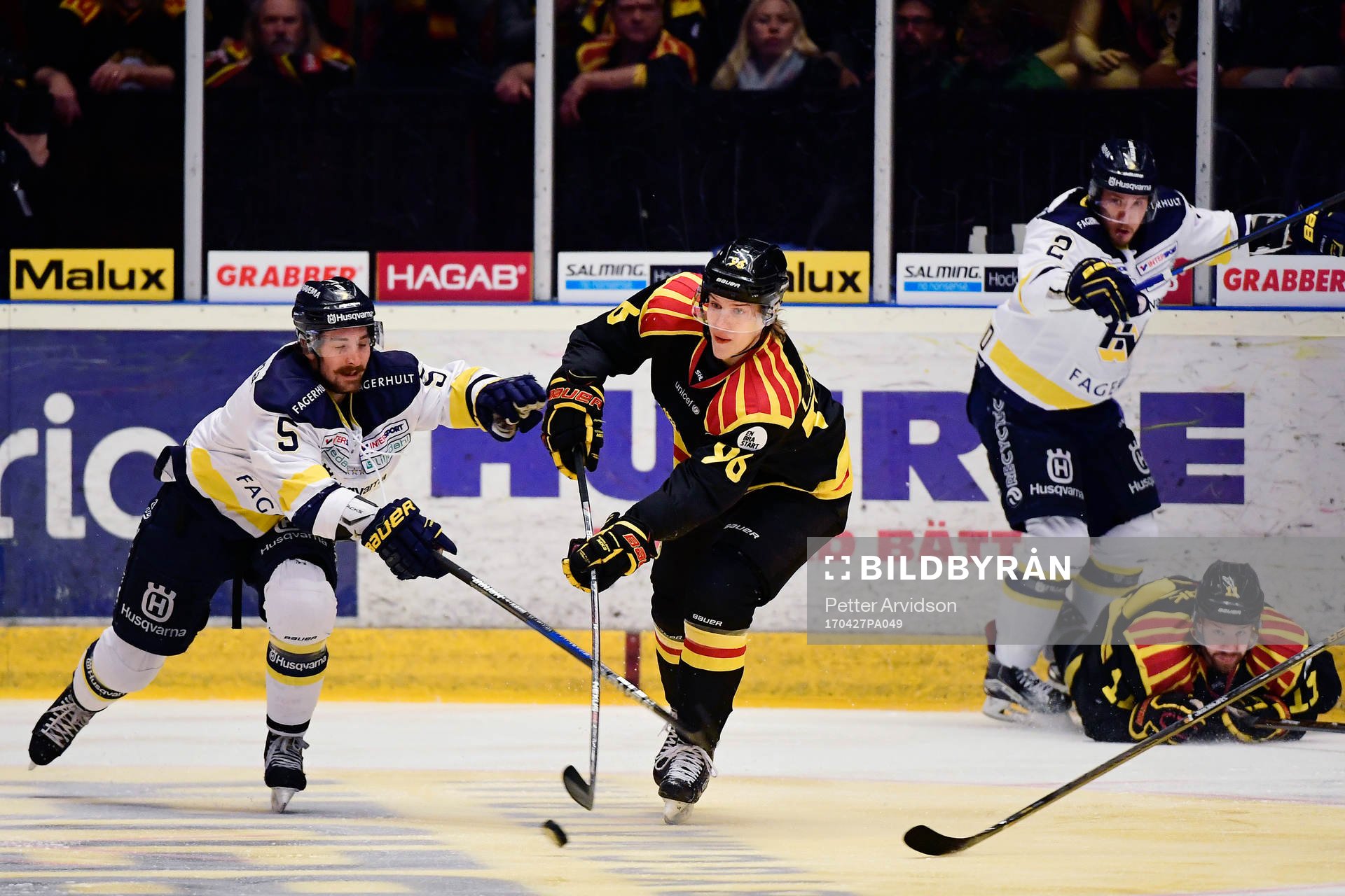 s Adam Almquist och Brynäs Oskar Lindblom