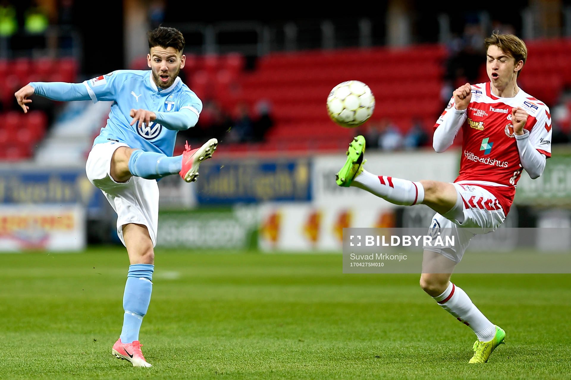 Malmö FFs Erdal Rakip och Kalmars Carl Johansson