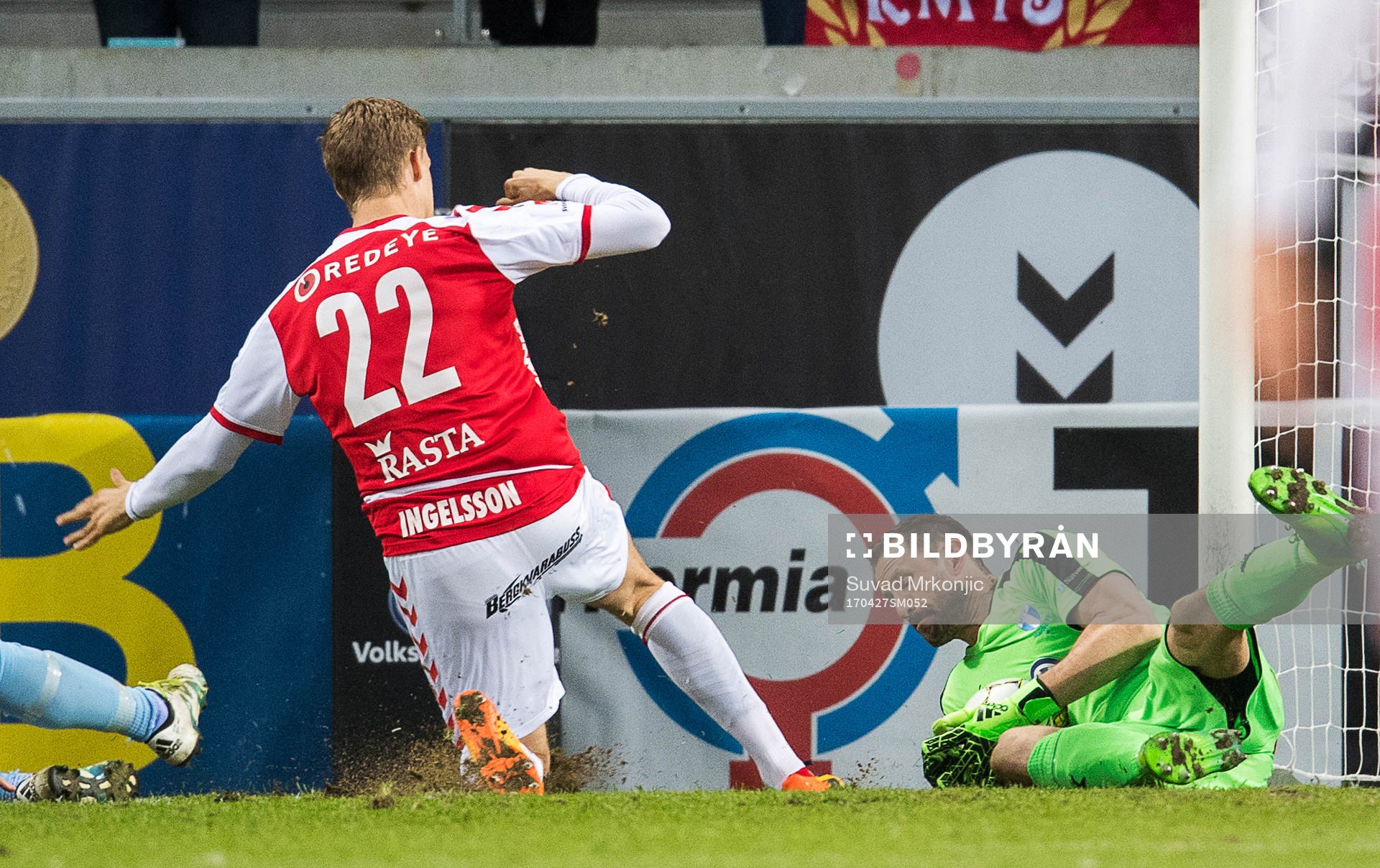 Kalmars Svante Ingelsson och målvakt Johan Wiland