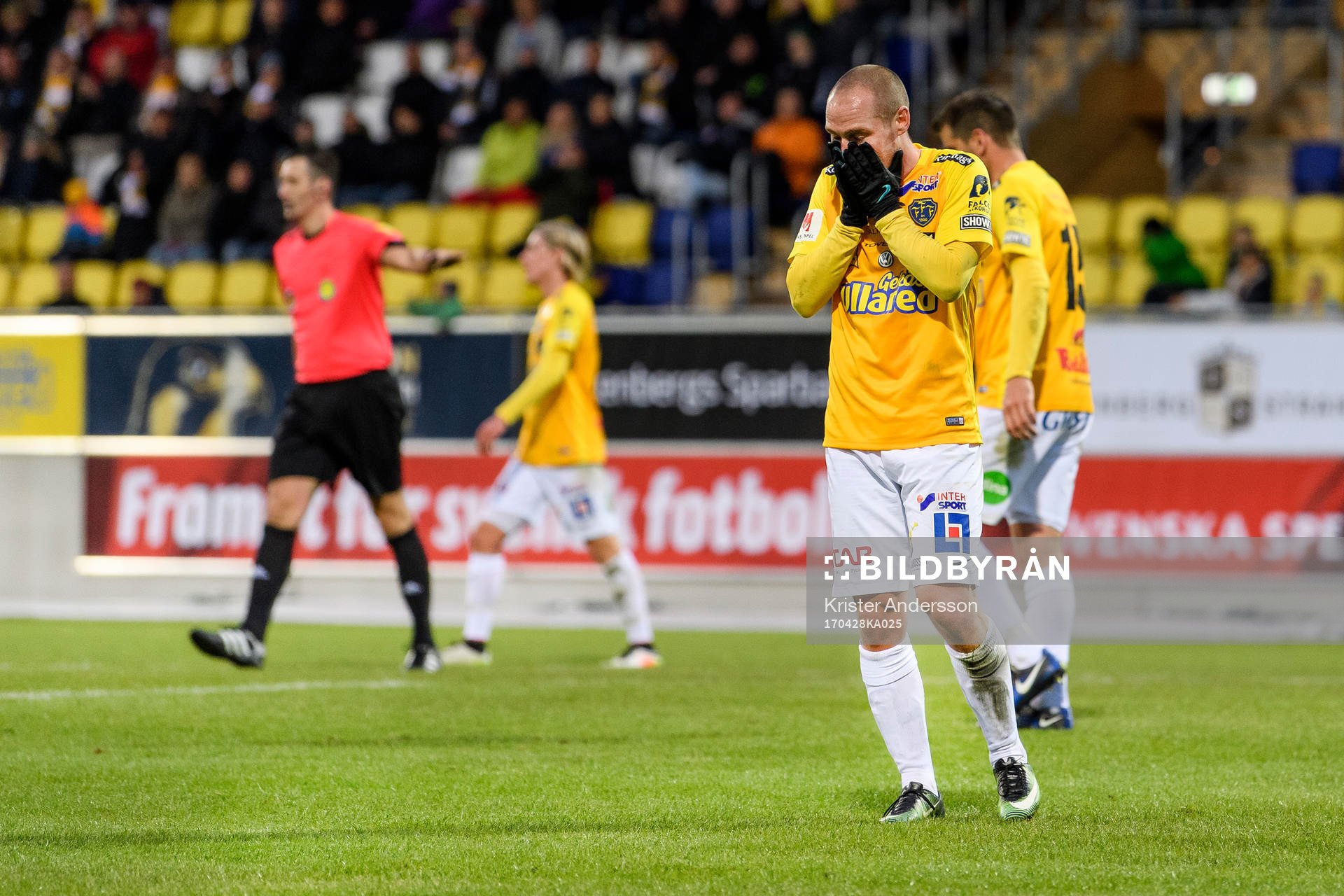 Falkenbergs Christoffer Carlsson deppar