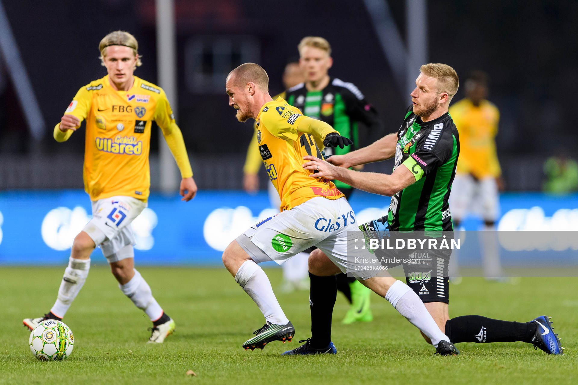 Falkenbergs Christoffer Carlsson och GAIS Steven Old