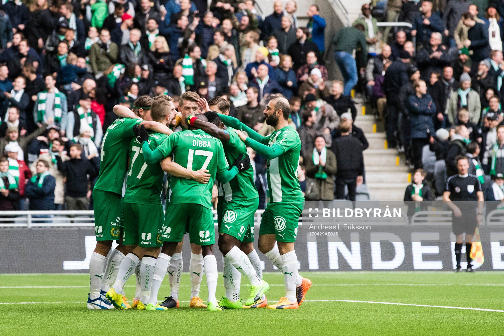Hammarbys Björn Paulsen, Mats Solheim, Pa Amat Dibba, Joseph Aidoo och Kennedy Bakircioglu jublar under fotbollsmatchen i Allsvenskan mellan Hammarby och AFC Eskilstuna den 29 april 2017 i Stockholm.