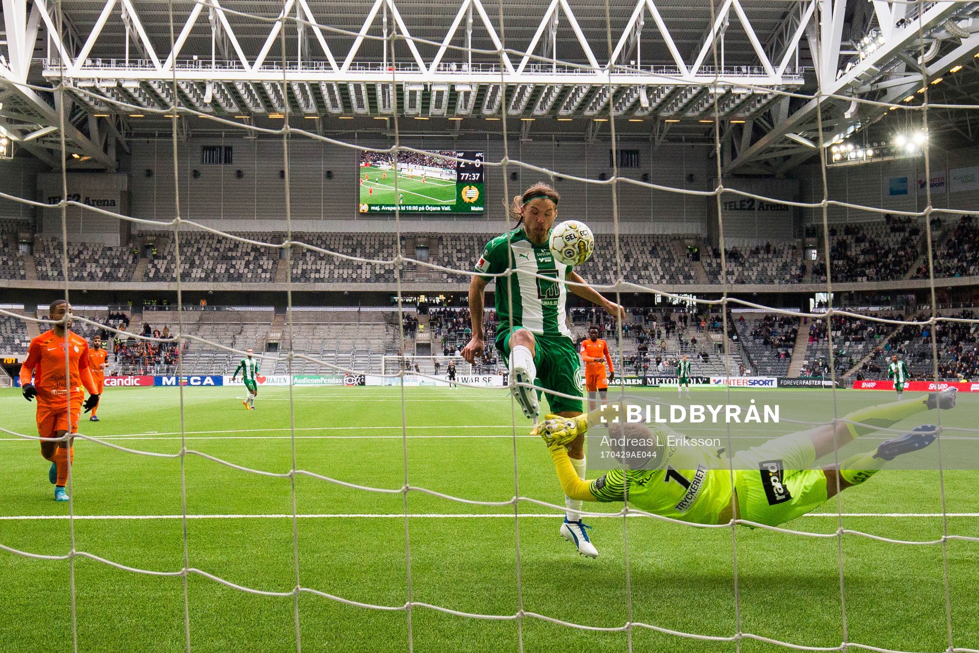 Hammarbys Björn Paulsen gör 3-0 för Hammarby bakom AFC