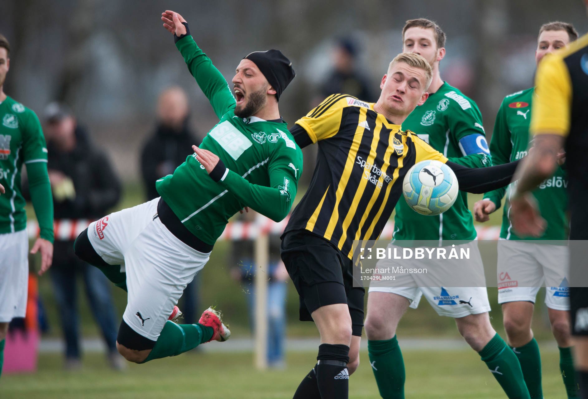 IFK Hässleholms Linus Svensson i matchen i division 2